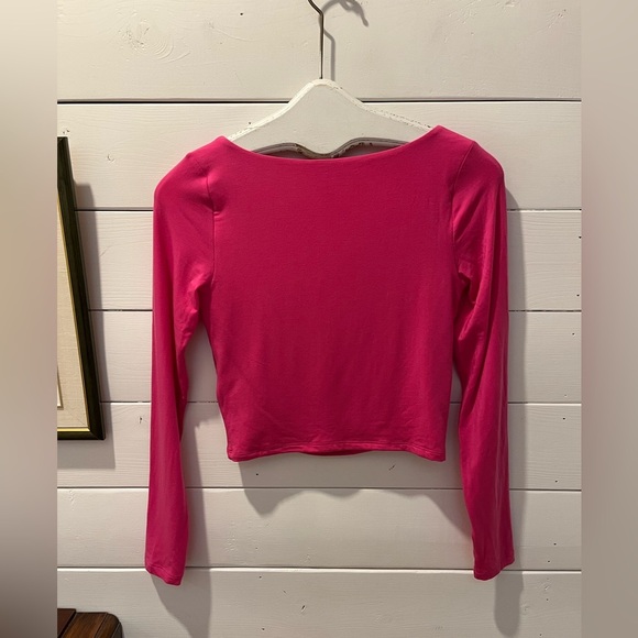 Hot Pink Ruched Long Sleeve Top – Wilfred (Aritzia) – Size M - Picture 7 of 7